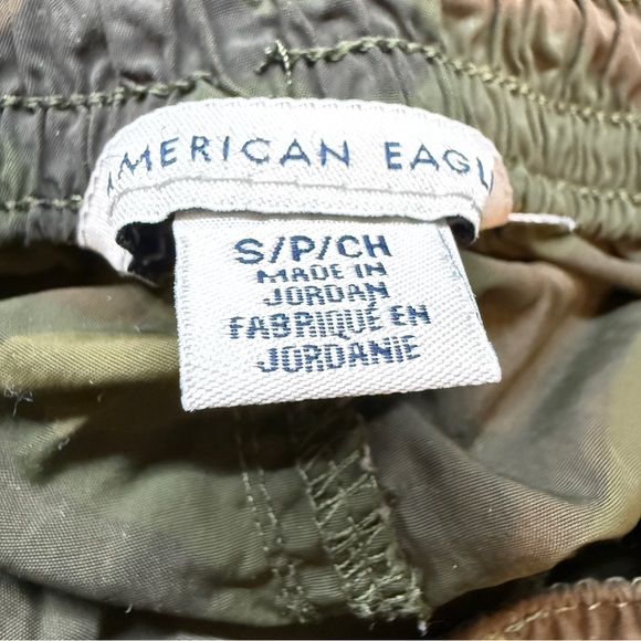 American Eagle Outfitters Olive Green Shorts - Picture 2 of 2